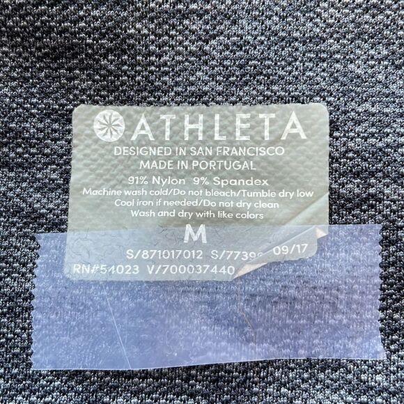 Athleta Seamless Training Compression Tights. Dark Grey. Size Medium. - Picture 10 of 11